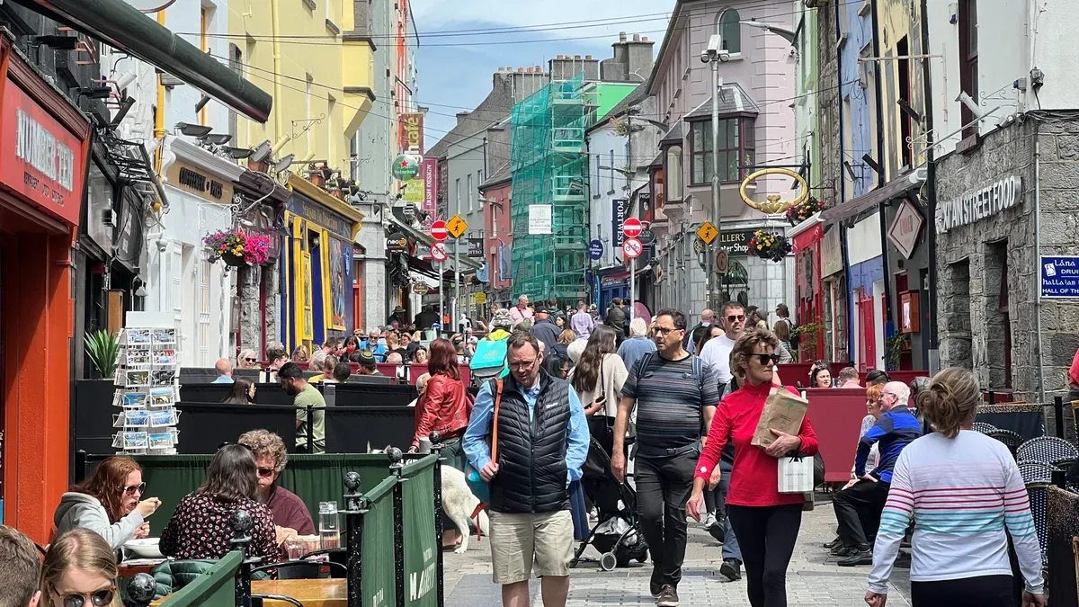 Quay Street in Galway on a summer afternoon, the last stop on Galway-loop day trips from Dublin to Cliffs of Moher, Ireland